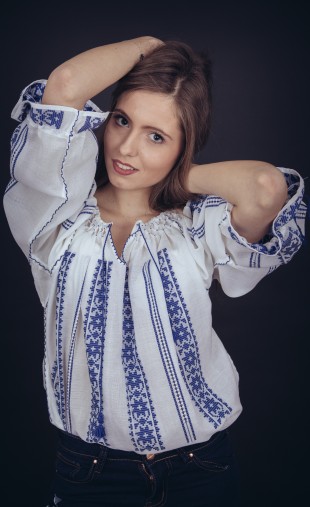 Ie femei maneca lunga